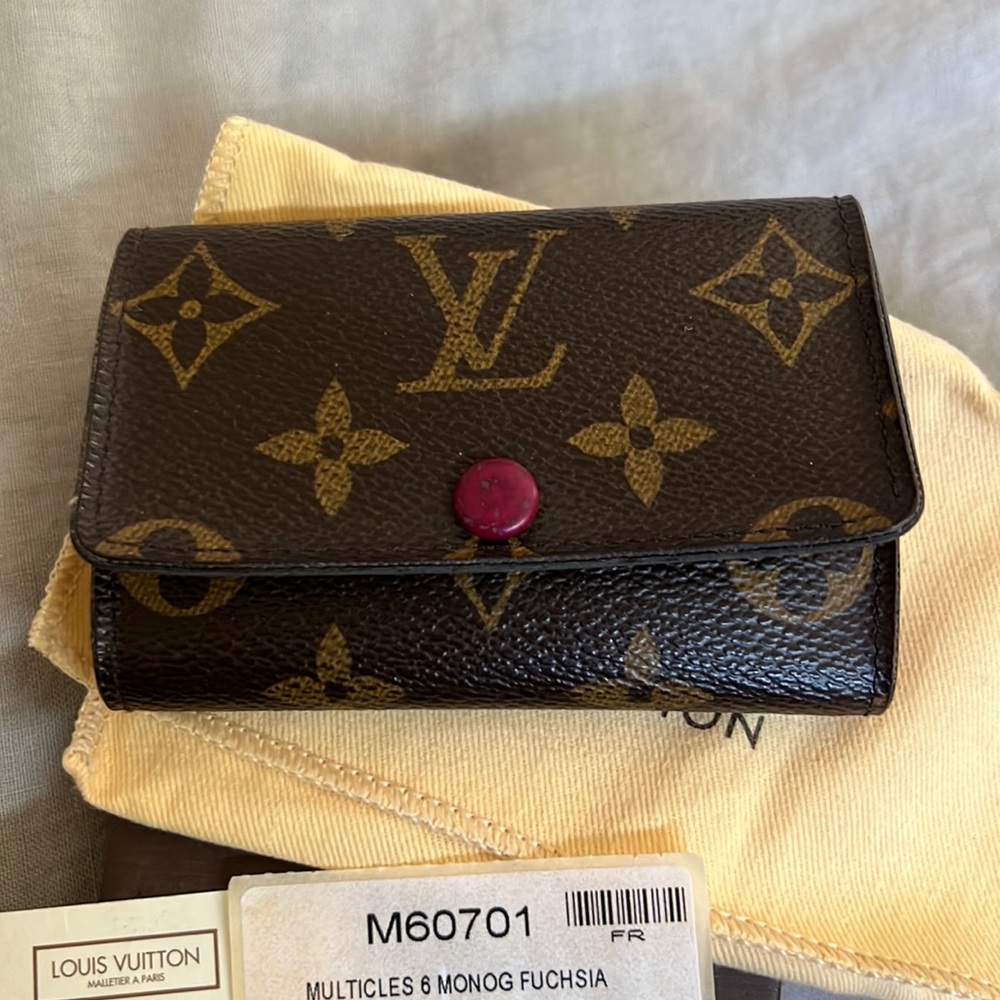 Louis Vuitton Monogram Multicles 6 key holder Fuchsia
